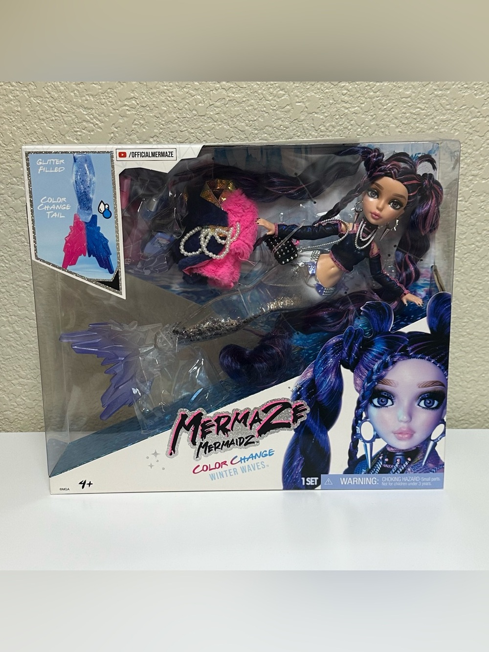 NEW IN BOX✨ Mermaze Mermaidz Color Change Winter Waves Mermaid Doll Nera